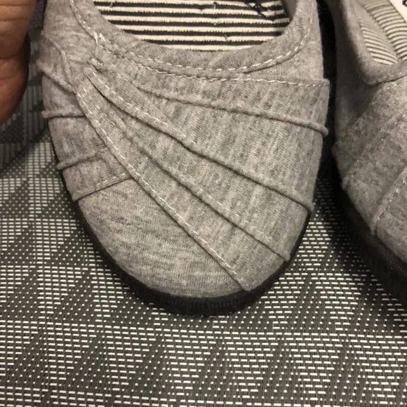 Ladies Dirty Laundry Grey Flats - Picture 9 of 11